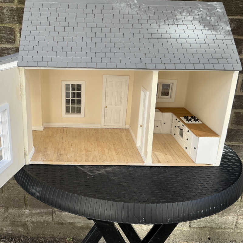 Specialising in handmade soft furnishings and miniature wooden furniture. Also small houses and beach huts.