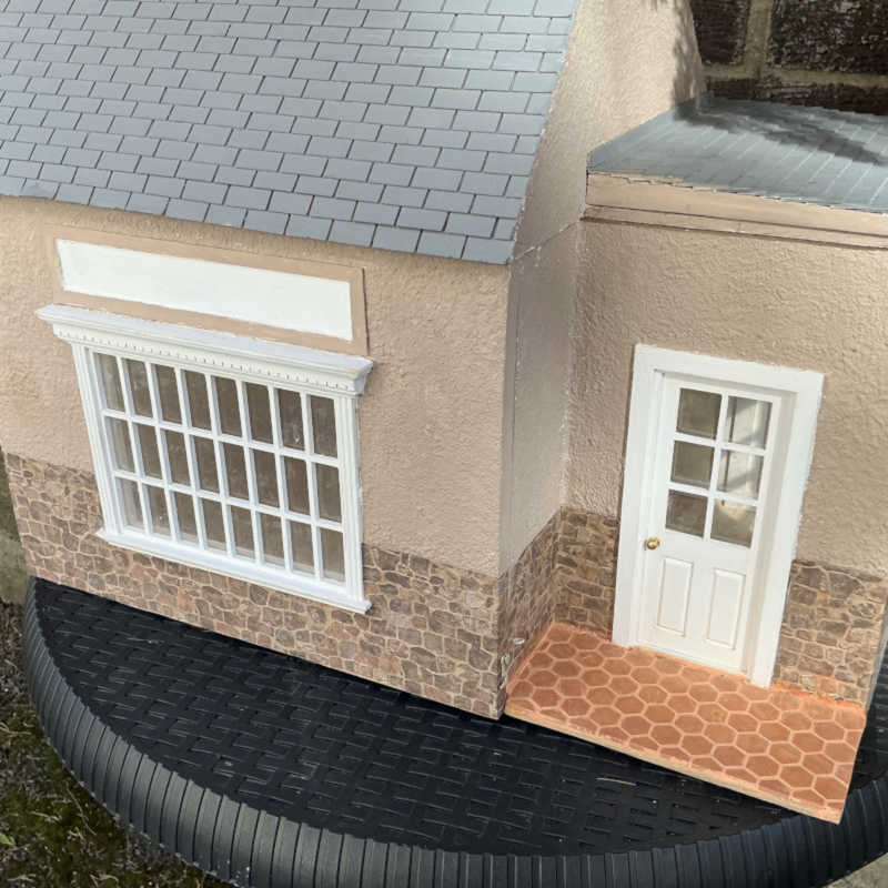 Specialising in handmade soft furnishings and miniature wooden furniture. Also small houses and beach huts.